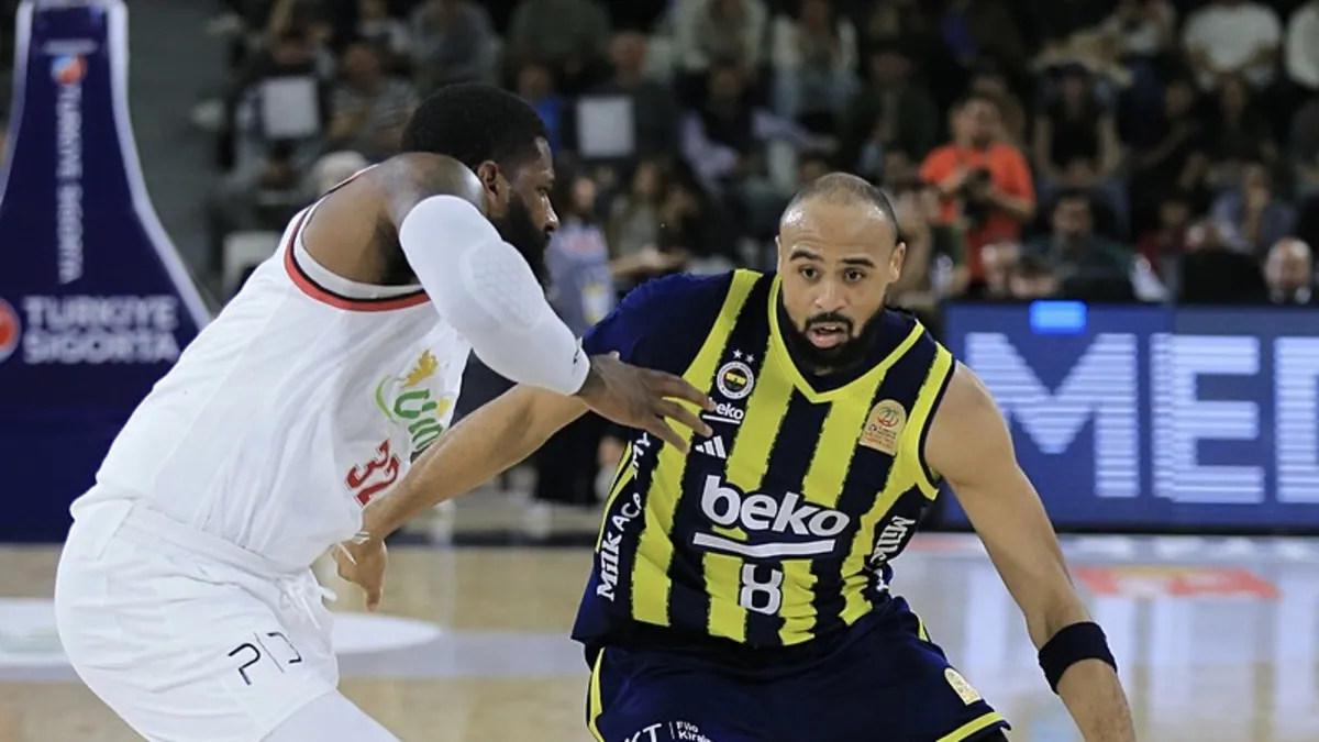 Fenerbahçe Beko, Glint Manisa Basket'e karşı deplasmanda kazanmayı başardı!