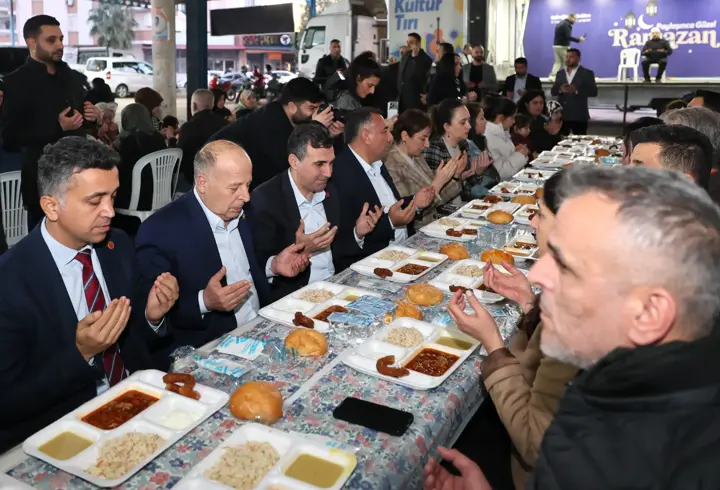 Yüreğir Belediyesi’nden birlik ve beraberlik iftarı