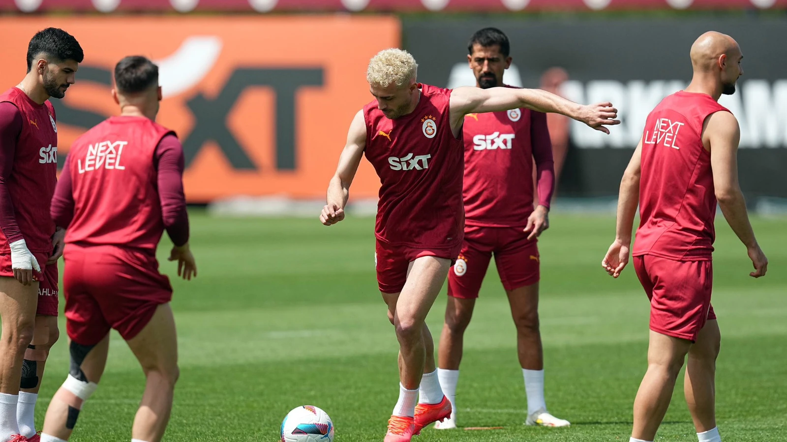Galatasaray'ın Trabzonspor maçı kamp kadrosu açıklandı