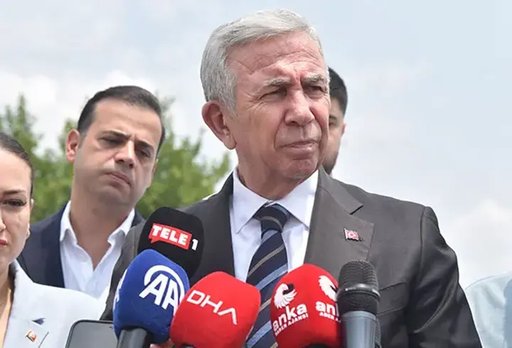 Mansur Yavaş, cezaevindeki Muhittin Böcek'i ziyaret etti