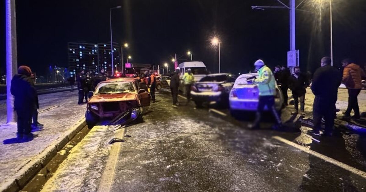 Kayseri'de 11 araçlık zincirleme kaza: 2 yaralı