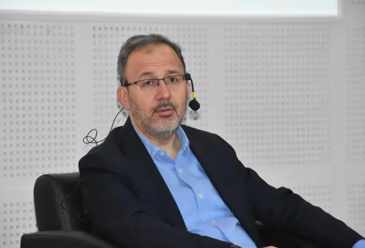Kasapoğlu: Ne kadar başarılı yönetirseniz o kadar güçlü lider olursunuz
