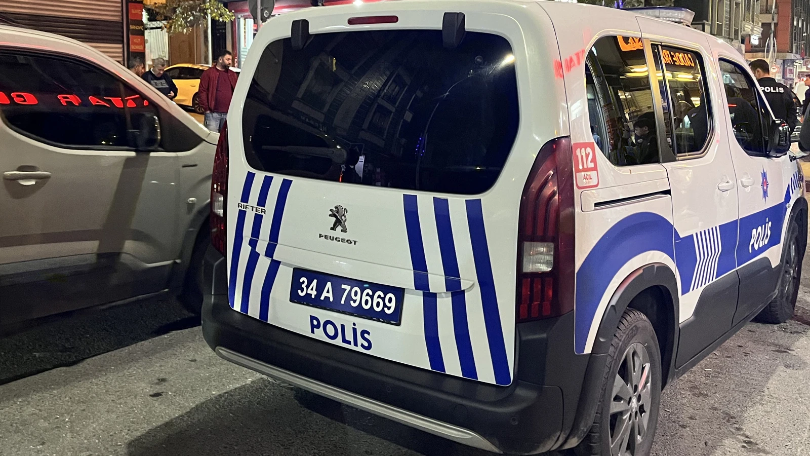 Sultangazi'de eski koca dehşeti: 1 ölü, 1 ağır yaralı