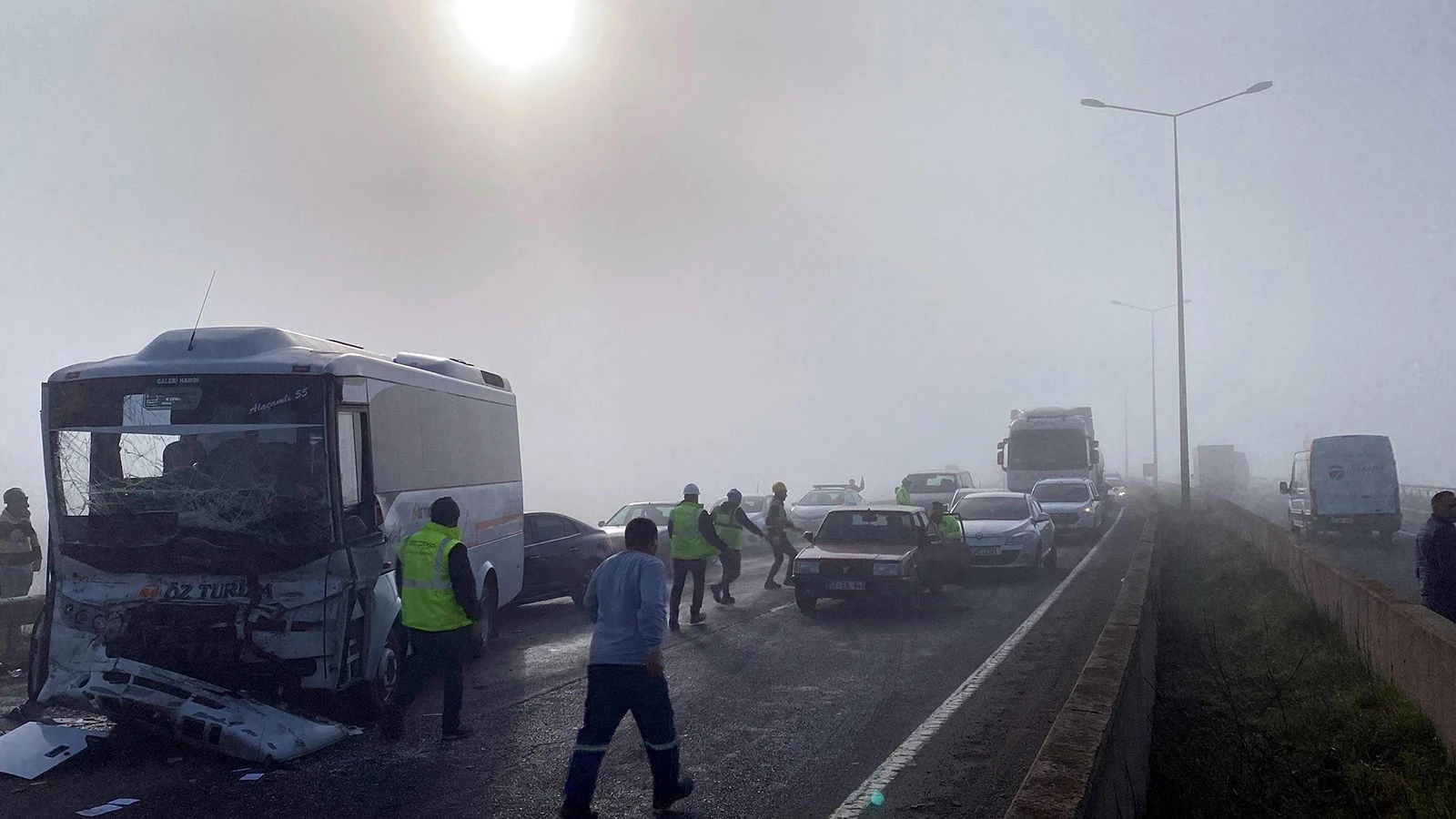 Tekirdağ'da siste zincirleme kaza: 7 kişi ölümden döndü
