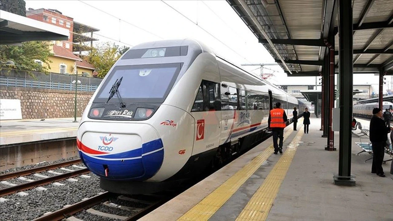 TCDD 780 işçi alımı yapacak! İşte başvuru şartları ve alım yapılacak kadrolar...