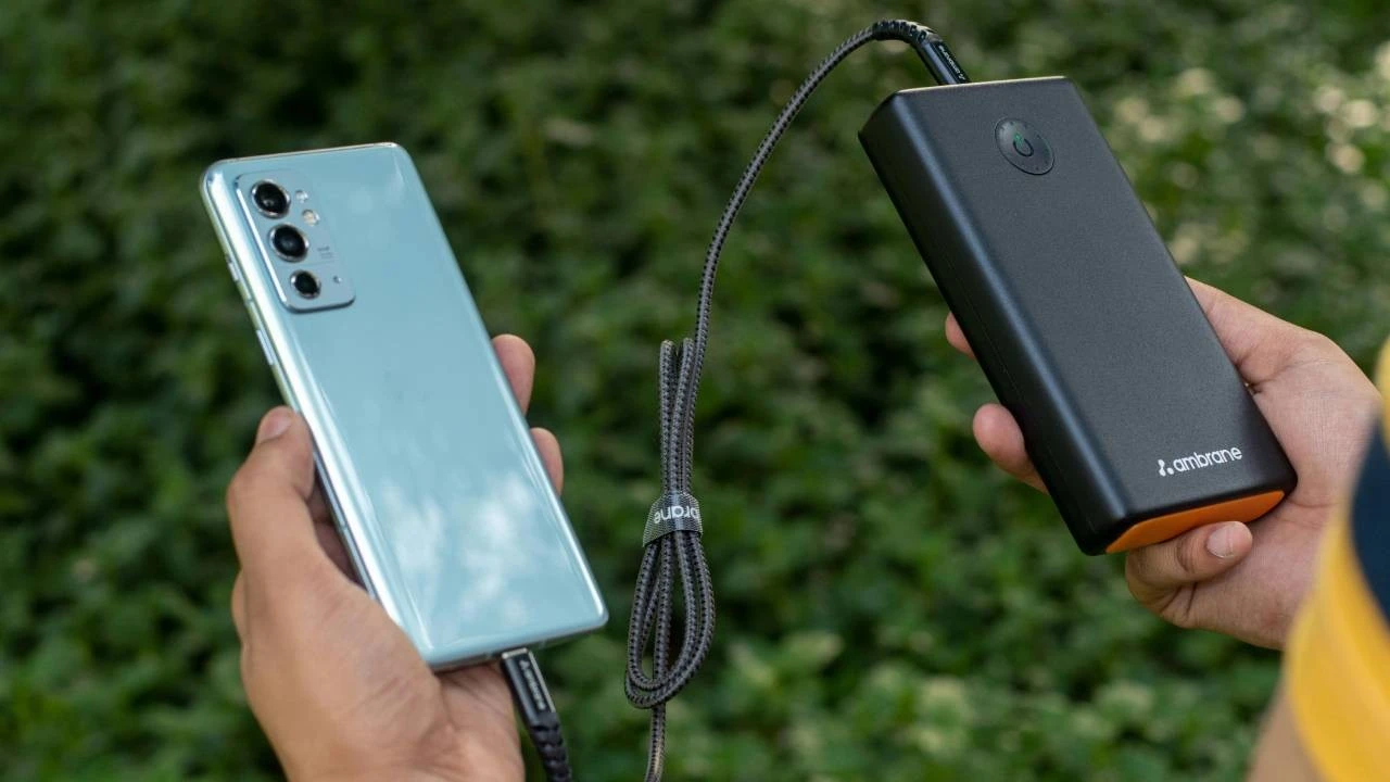 Uçaklarda powerbank yasaklanıyor mu? Bakan Uraloğlu açıkladı