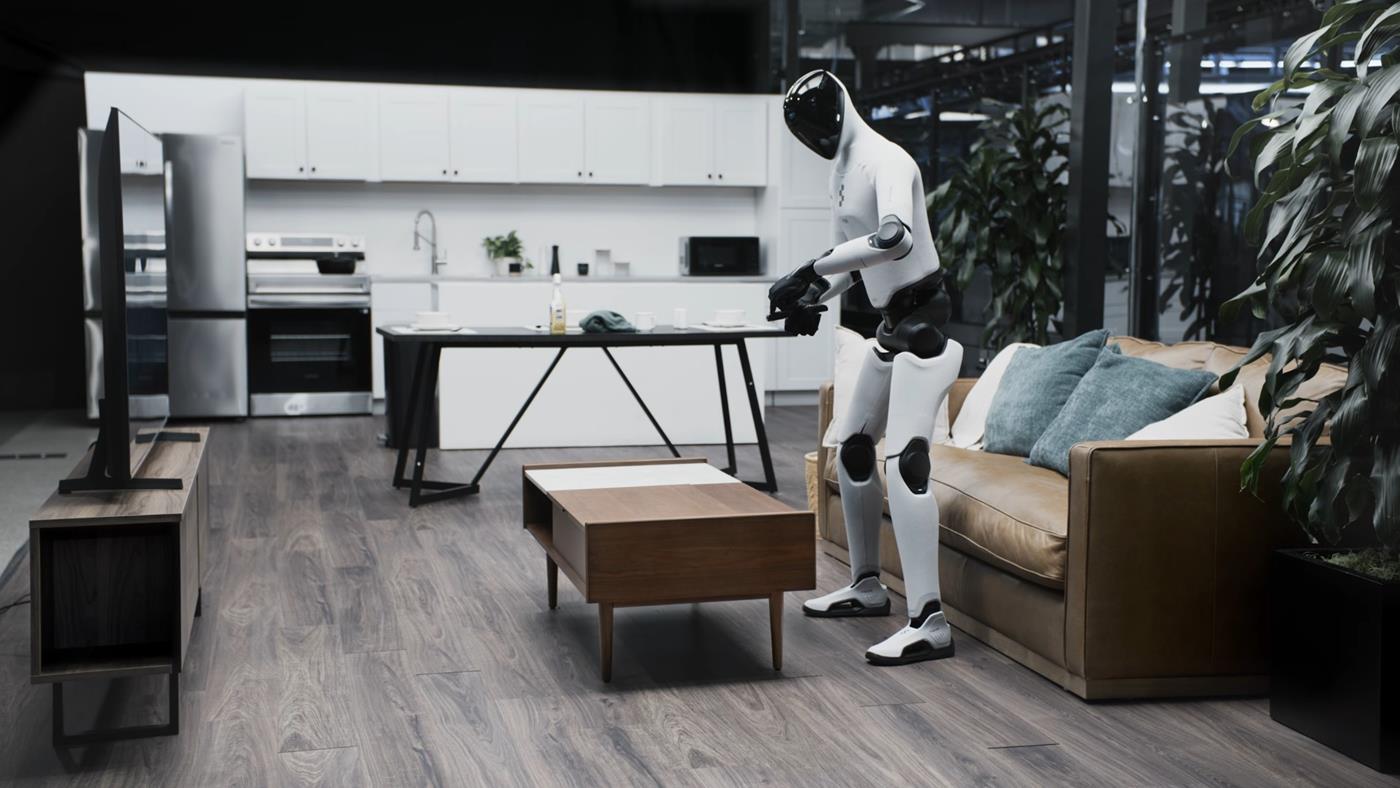 İnsansı robot Figure 03 ev işlerine girdi: Oturma odasını otonom olarak topladı