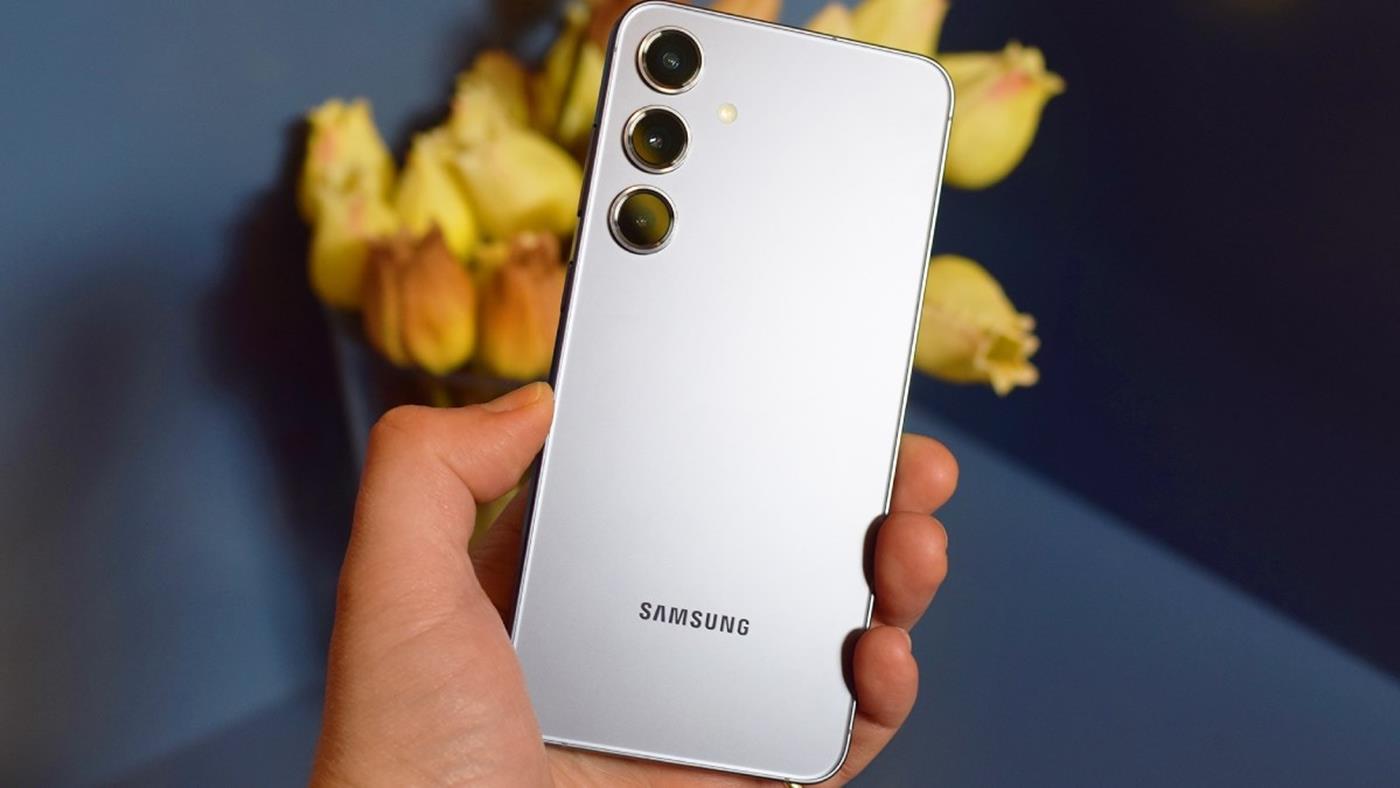 Samsung Galaxy S25 FE yeni görüntüleri ortaya çıktı: İşte tasarımı