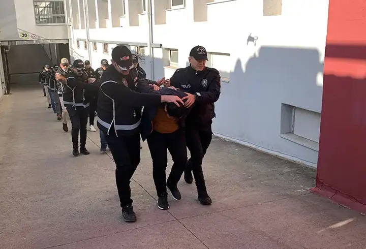 Adana emniyetindeki mühimmatları satan 10 kişi hakkında iddianame hazırlandı