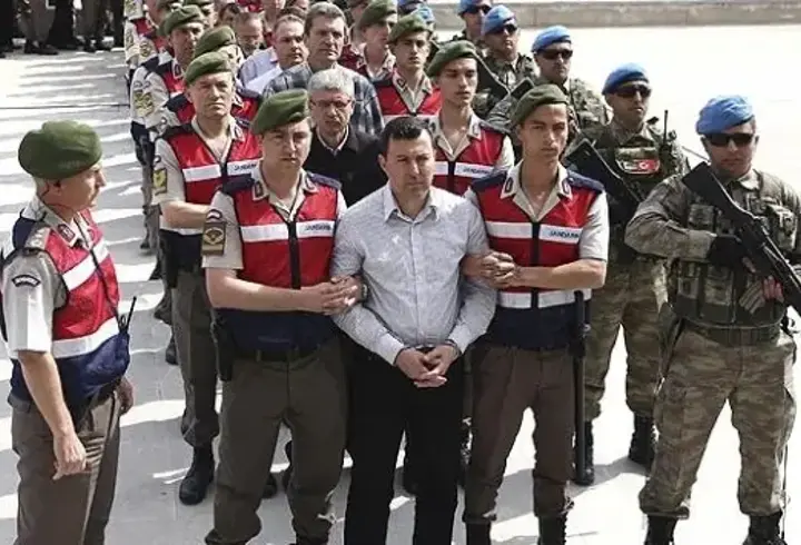 Hain darbe girişiminin 9. yılı: 390 bin gözaltı | 113 bin tutuklu