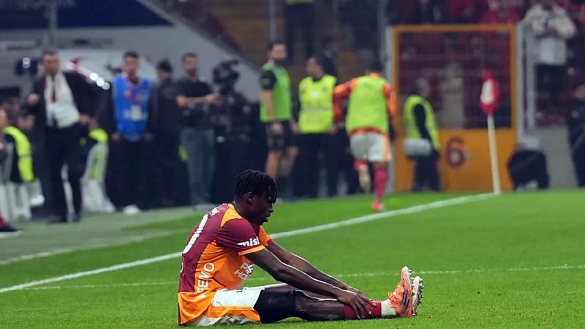 Galatasaray'da Singo sahalara ne zaman dönecek? İşte son durumu