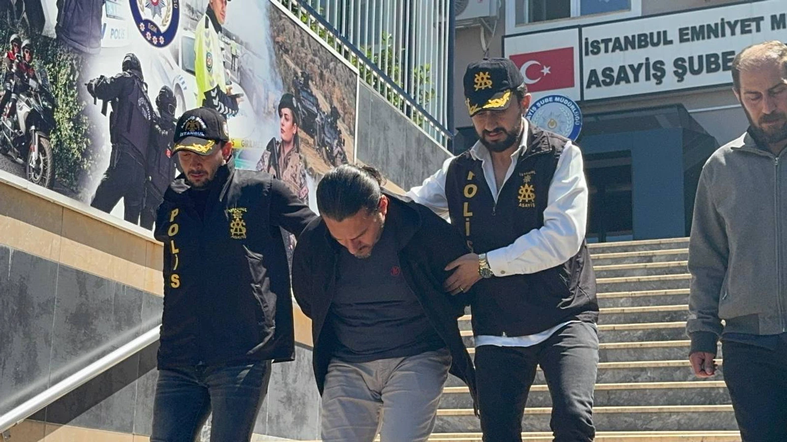 Taksi şoförünün ölümüne neden olduğu iddia edilen doktor tutuklandı
