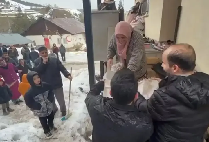 Sivas'ta 'saya' geleneği ile baharın gelişi kutlandı