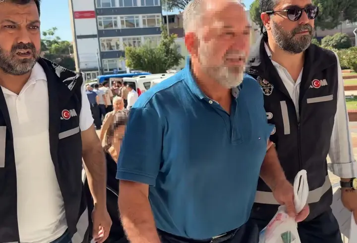 'Bıçak parası' iddiası: Profesör ile sekreteri adliyeye sevk edildi