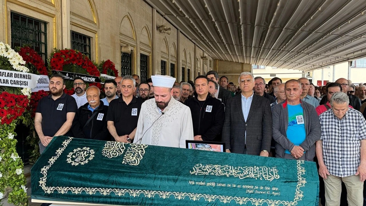 Sahaf İsmail Lütfü Seymen İstanbul'da toprağa verildi