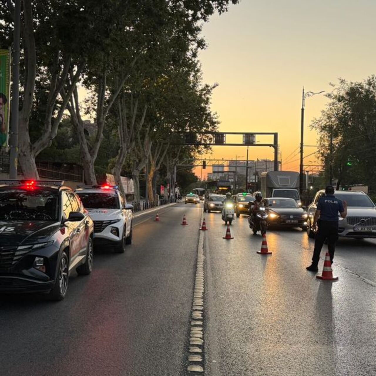"Huzur İstanbul"da 984 kişiye gözaltı