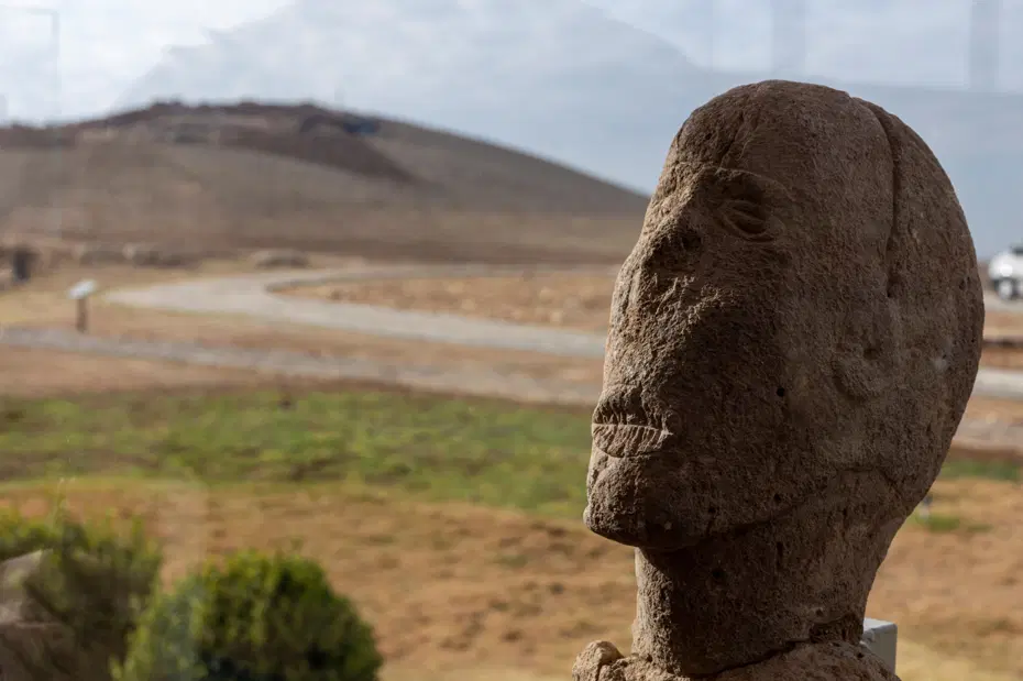Göbeklitepe’de 30 yeni keşif: Ağzı dikişli heykel ne anlatıyor?