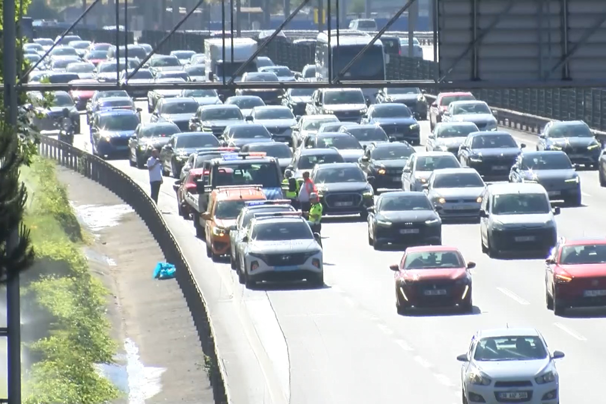 İstanbul'da 16 Cadde Ve Sokak Trafiğe Kapatıldı: Tam Liste Belli Oldu