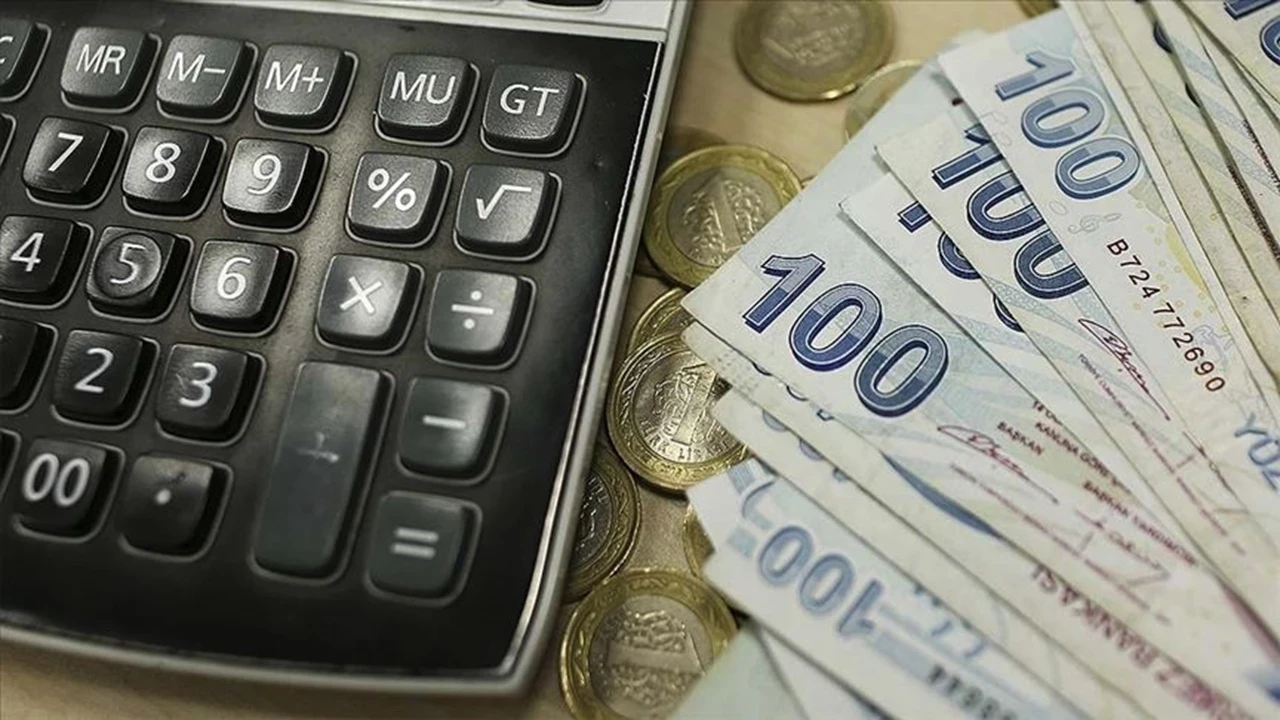 Kredi kuruluşlarının nakdi kredileri 21 trilyon TL’yi aştı