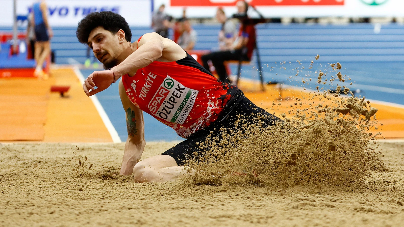 Milli sporcu Can Özüpek üç adım atlamada Avrupa 7.'cisi oldu