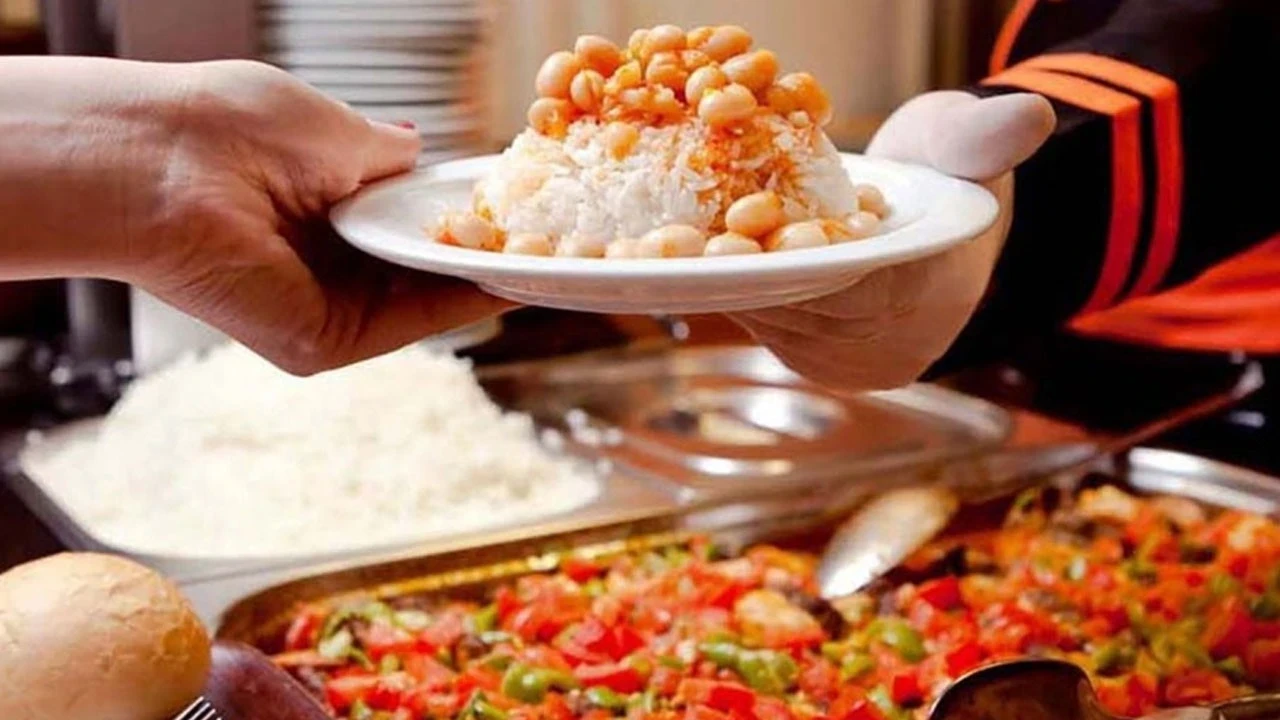 Siparişler bıçak gibi kesildi, esnaf isyan etti