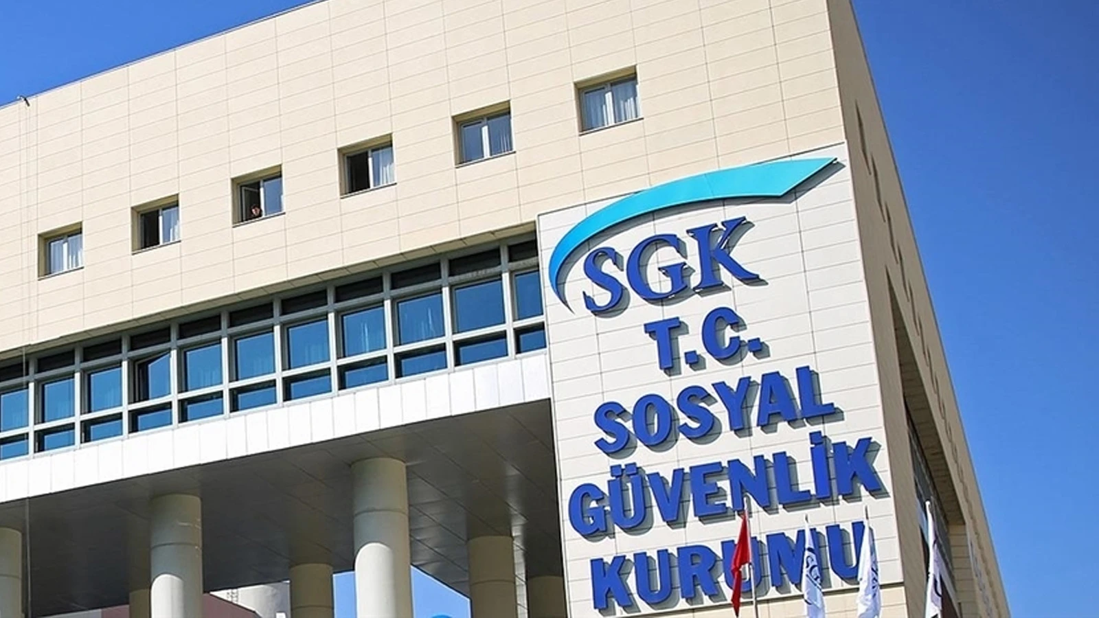 SGK’dan vatandaşlara uyarı: Sahte mesajlara dikkat
