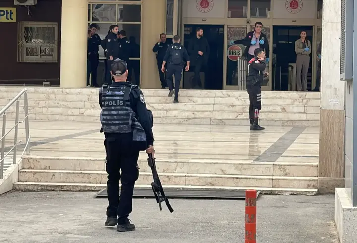 SON DAKİKA | Şanlıurfa adliye binasında patlama: 1 yaralı