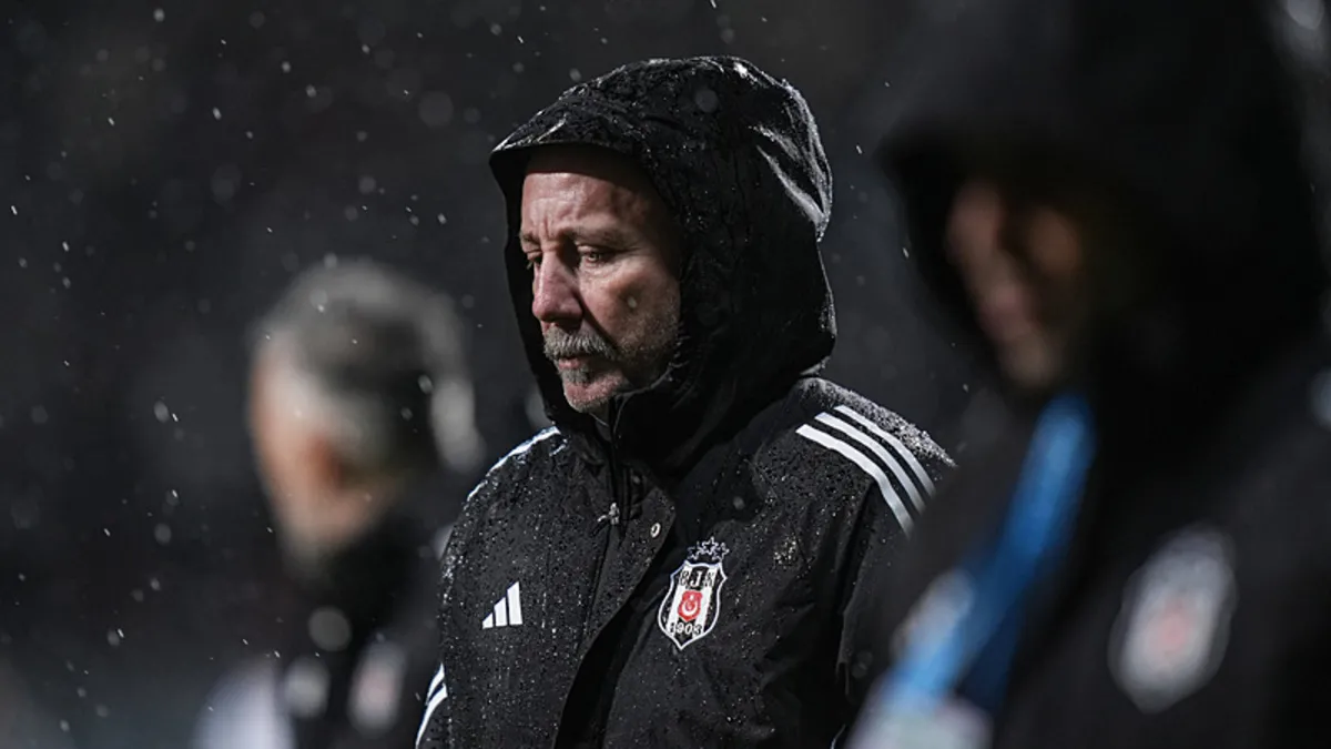 Beşiktaş Teknik Direktörü Sergen Yalçın'dan transfer açıklaması!
