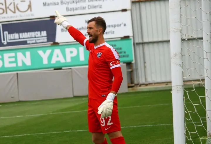 Nazillispor eski kalecisi Zekeriya'yı aldı