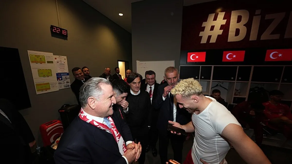 Başkan Erdoğan'dan A Milli Futbol Takımı'na tebrik telefonu