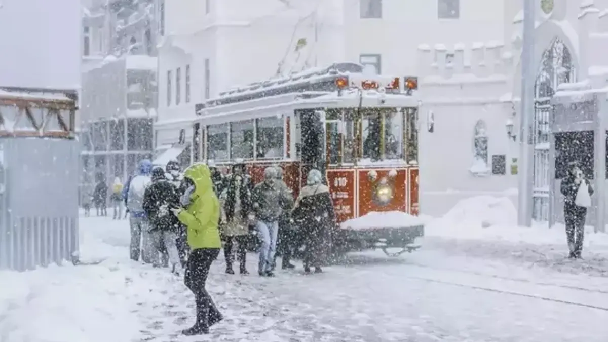 İstanbul'a Ne Zaman Kar Geliyor? Bu Kış İstanbul'da Kar Yağacak Mı? Ne Zaman Yağacak?