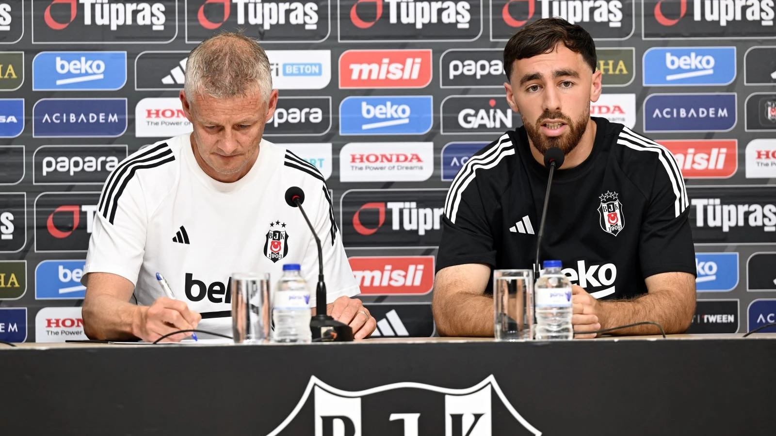 Solskjaer: Hayalimiz Tüpraş Stadı'nda Avrupa Ligi finali