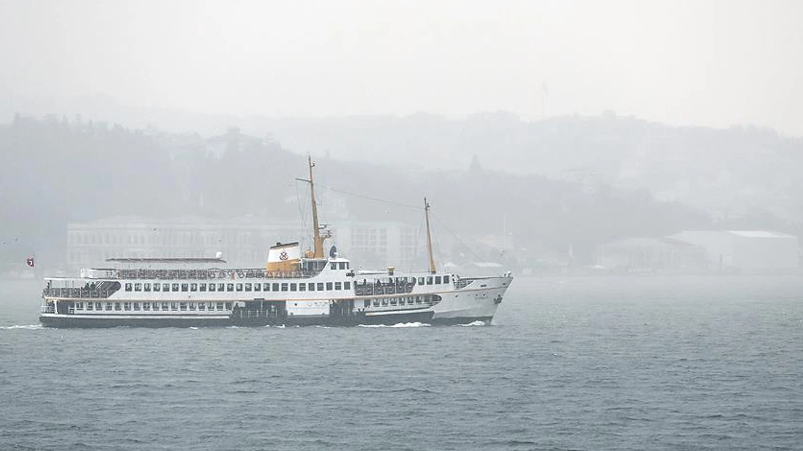 İstanbul'da vapur seferlerine sis engeli