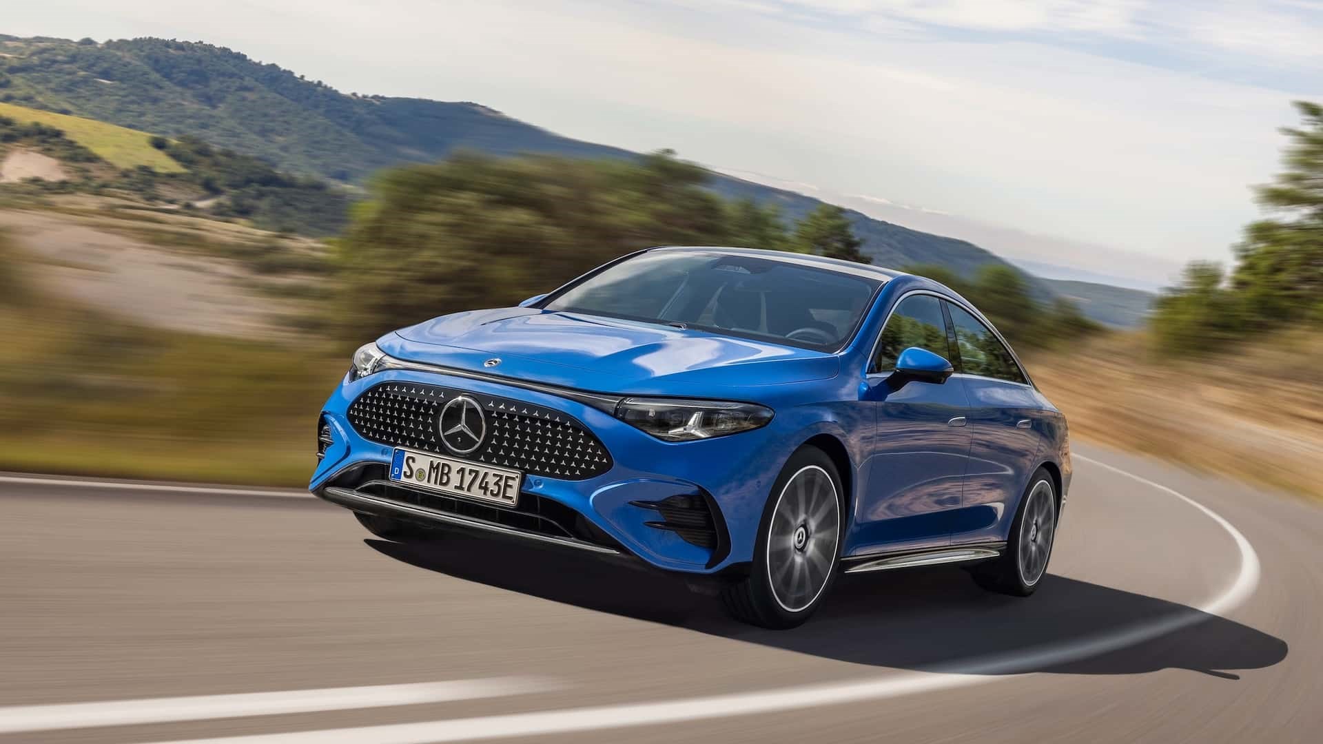 Benzinli Mercedes-Benz CLA Türkiye satış tarihi netleşti