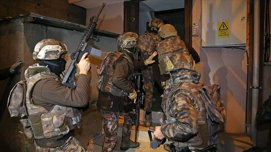 Terör örgütü DEAŞ'a yönelik soruşturmalarda 17 gözaltı kararı