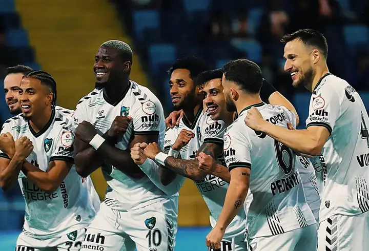 Kocaelispor, adım adım Süper Lig’e yürüyor