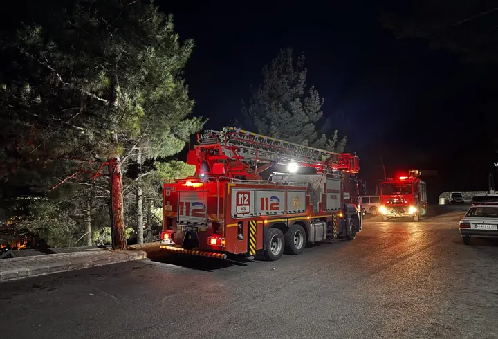Kahramanmaraş'ta restoranda çıkan yangında 11 kişi dumandan etkilendi