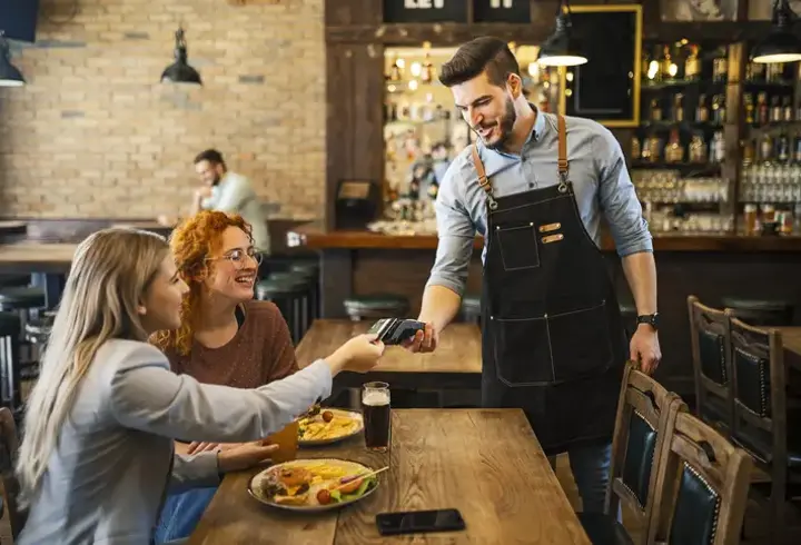 Restoran hesapları değişiyor: Kuver tarihe karışıyor!