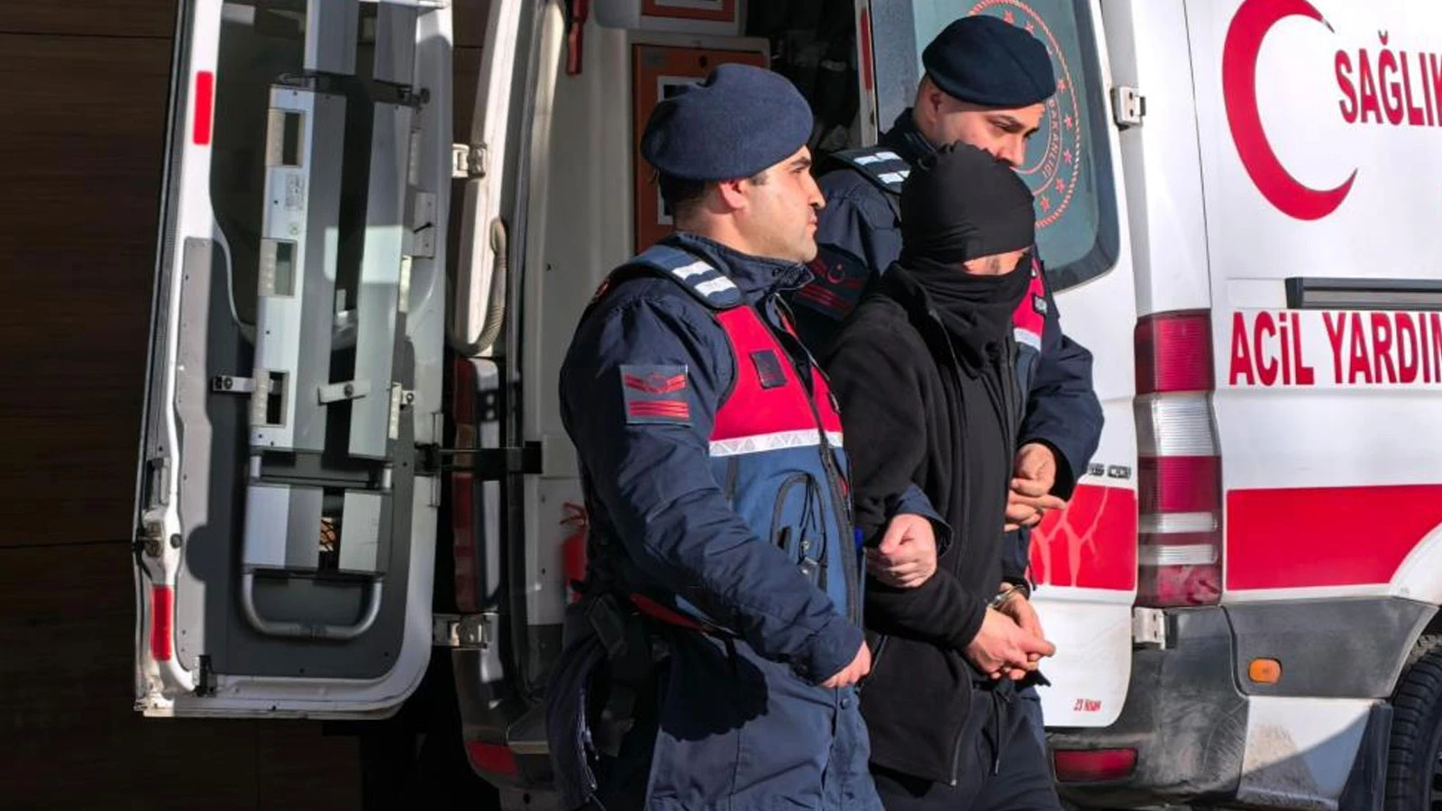 Tekel bayine tüfekle saldırıda bulunan şahıs tutuklandı