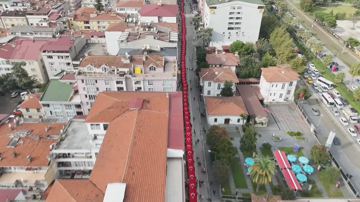 Samsunda 1919 Metrelik Bayrakla Cumhuriyet Yürüyüşü