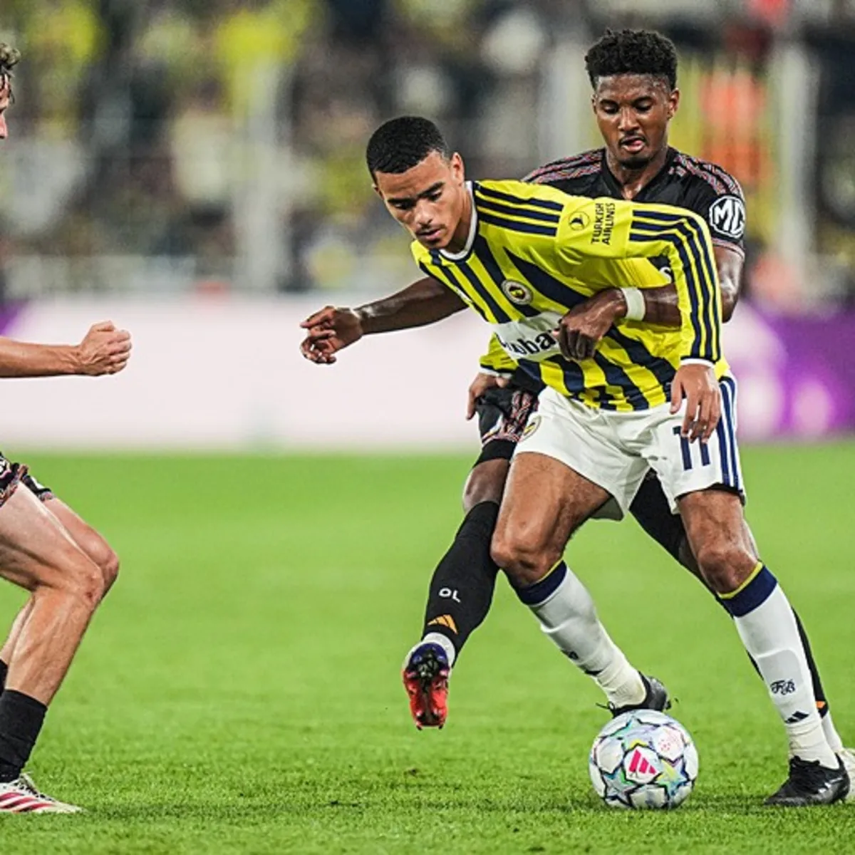 Fransız basınından Mason Greenwood’a övgü, Kerem Aktürkoğlu'na sert eleştiri