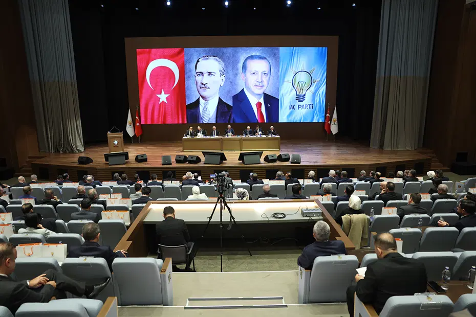 AK Parti'den yeni çalışma. MKYK üyelerine form dağıtıldı