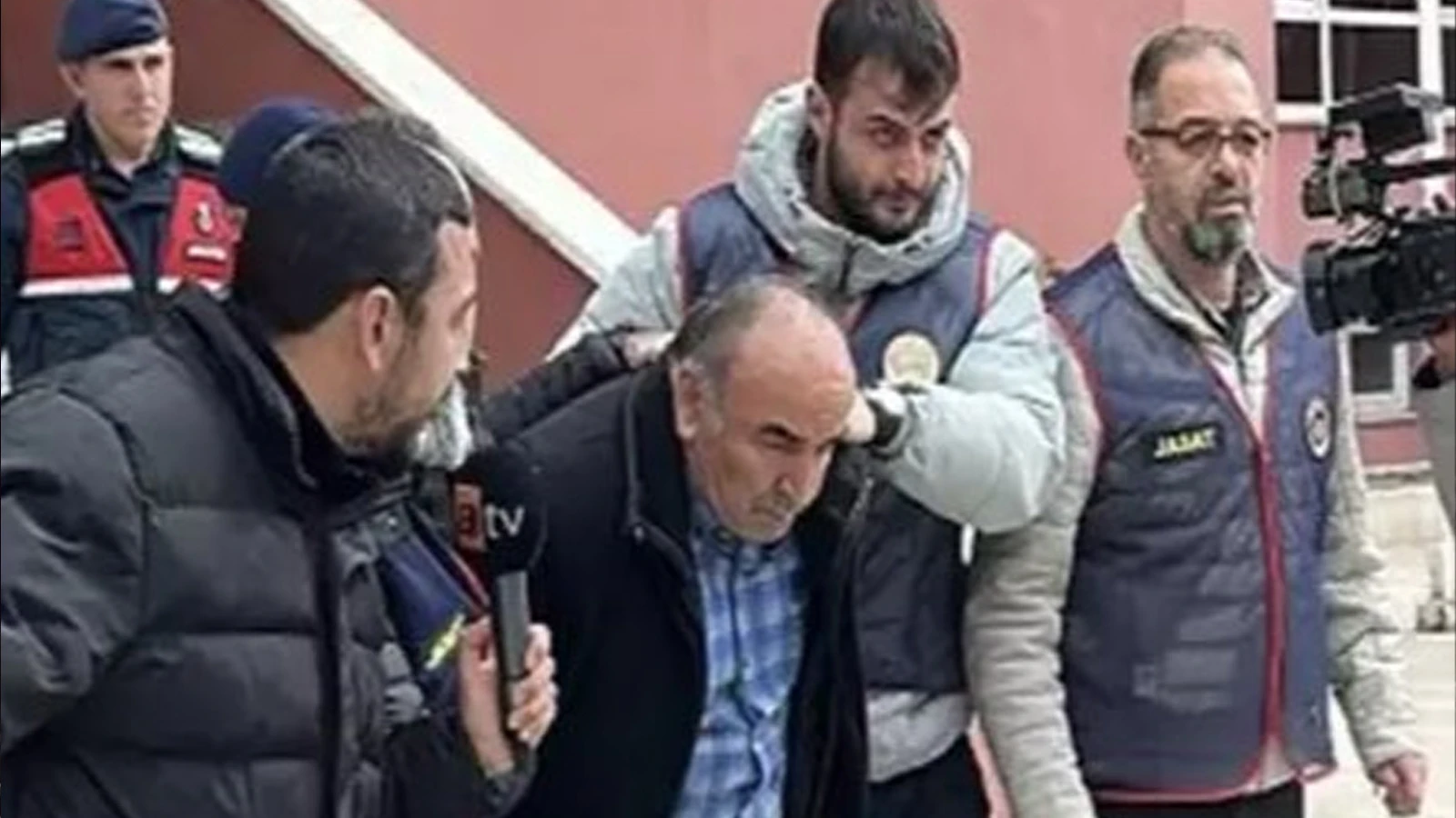 Birlikte yaşadığı kadının üvey ablasını öldürüp, cesedini yakmıştı... Cezası belli oldu