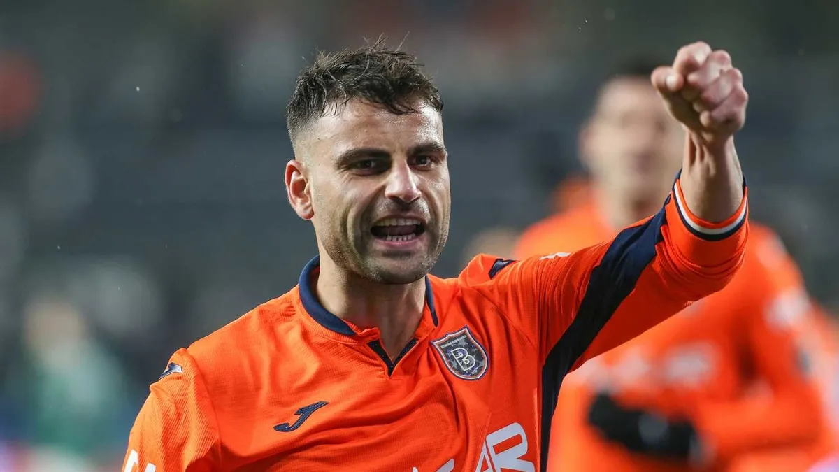 TÜMOSAN Konyaspor, Deniz Türüç ile anlaştı