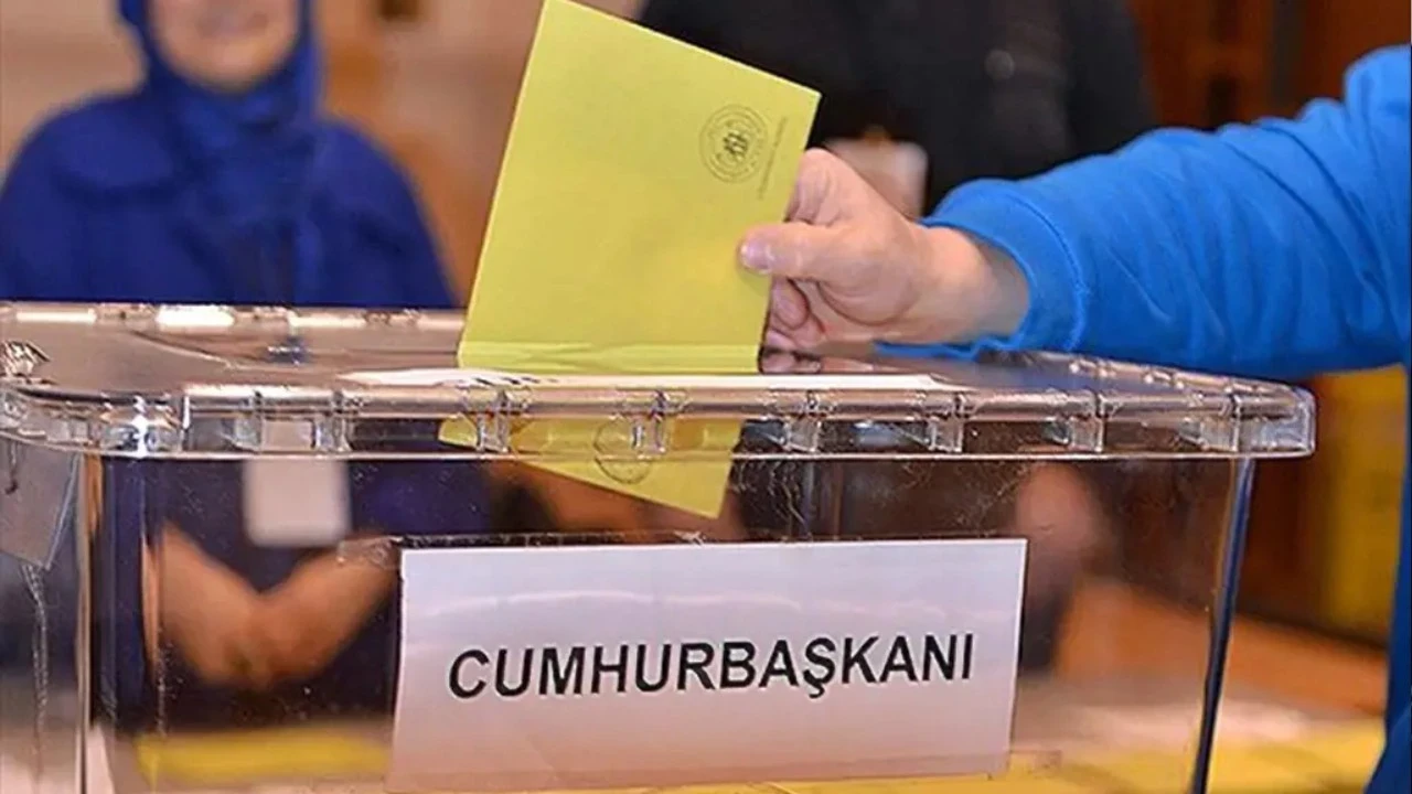AK Parti'den erken seçim açıklaması: Belki birkaç ay öne alınmak suretiyle...