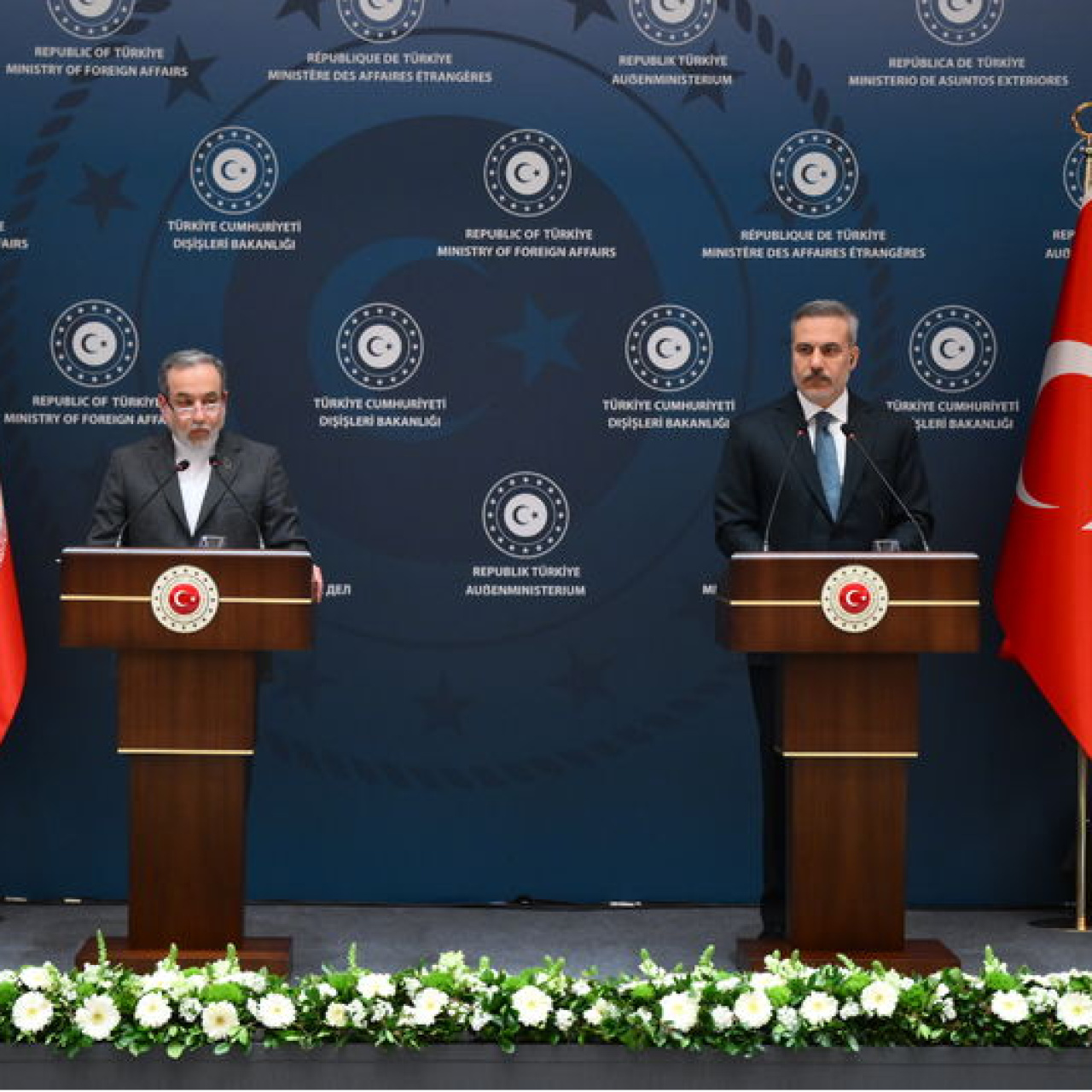 İstanbul'da kritik görüşme: Bakan Fidan Arakçi ile bir arada