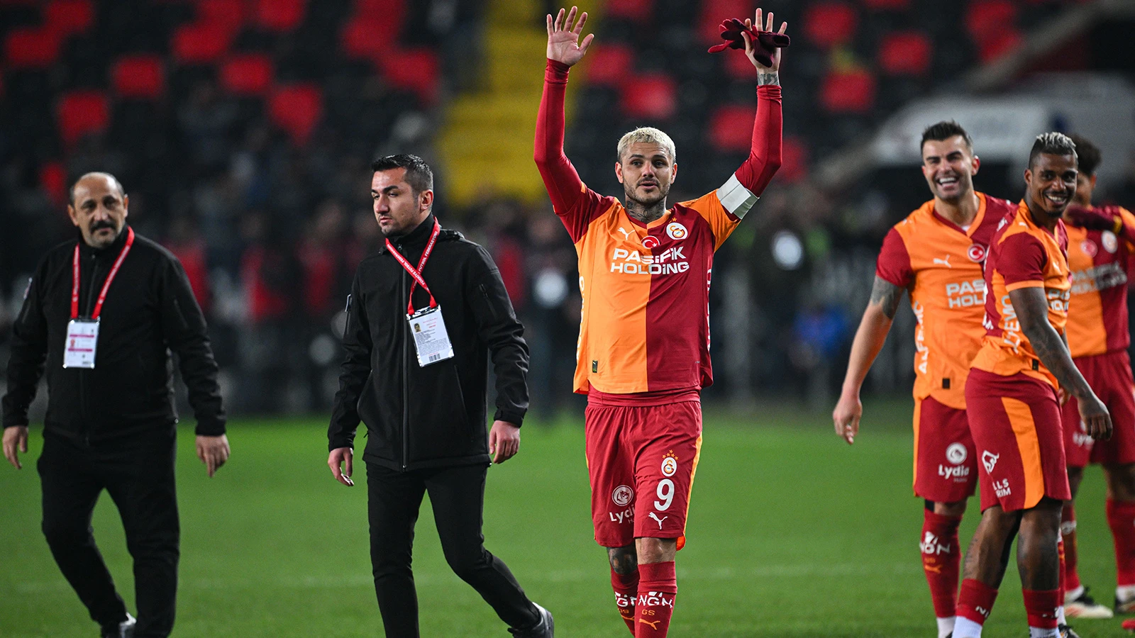 Mauro Icardi derbide Hagi'nin rekorunu kırmaya hazırlanıyor