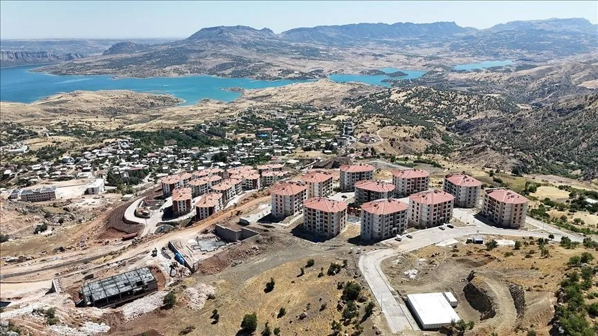 Adıyaman'ın Gerger ilçesinde inşa edilen 228 deprem konutunda sona gelindi
