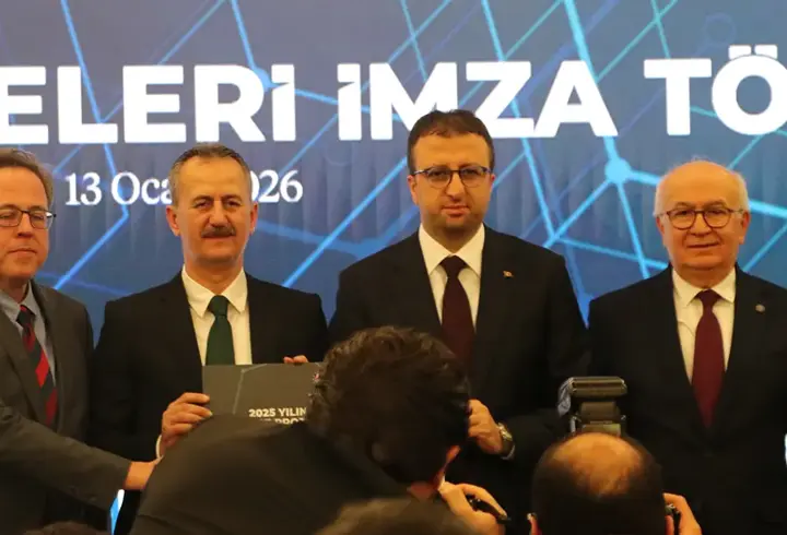 Savunma sanayiinde 14 Ar-Ge projesi için imza töreni