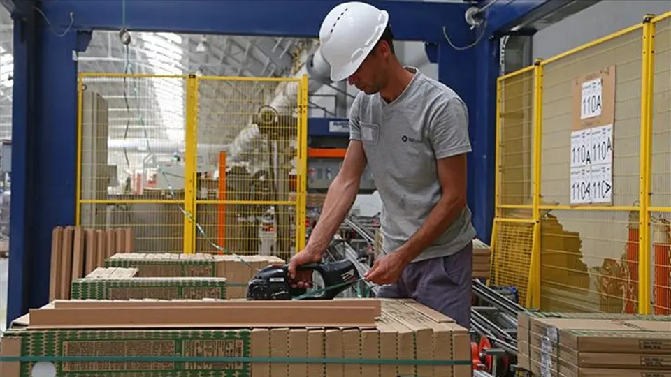 Türkiye'de imalattaki bozulma eğilimi 1,5 yıla ulaştı